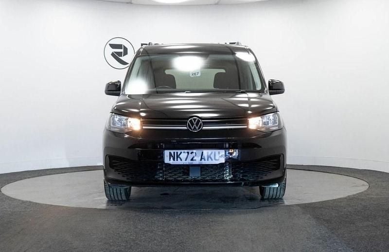 Used VW Caddy Maxi S 122 HP (89 kW) 2022 Black MPV
