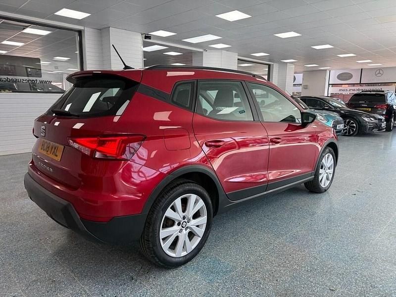 Used Seat Arona SE Technology 95 HP (69 kW) 2018 Red SUV