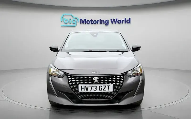 Used Peugeot 208 Allure+ 102 HP (75 kW) 2023 Grey Hatchback