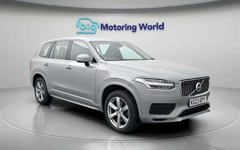 Used Volvo XC90 Core 250 HP (183 kW) 2025 SUV