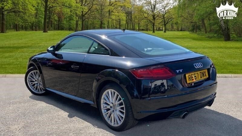 Begagnad Audi TT Sport 230 HK (169 kW) 2017 Svart Sportkupé