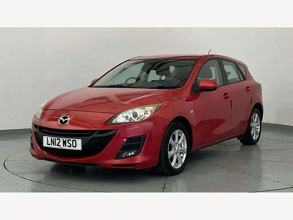 Used Mazda 3 2012 Red Hatchback