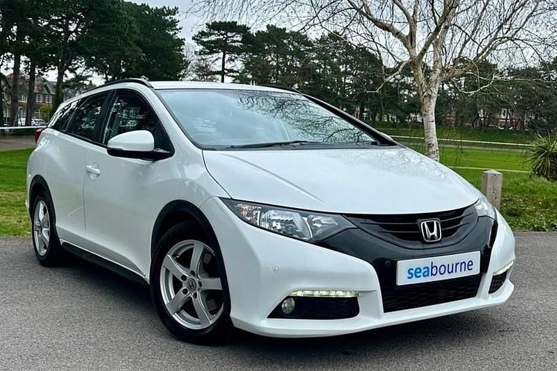 Used Honda Civic SE Plus 142 HP (104 kW) 2014 White Estate