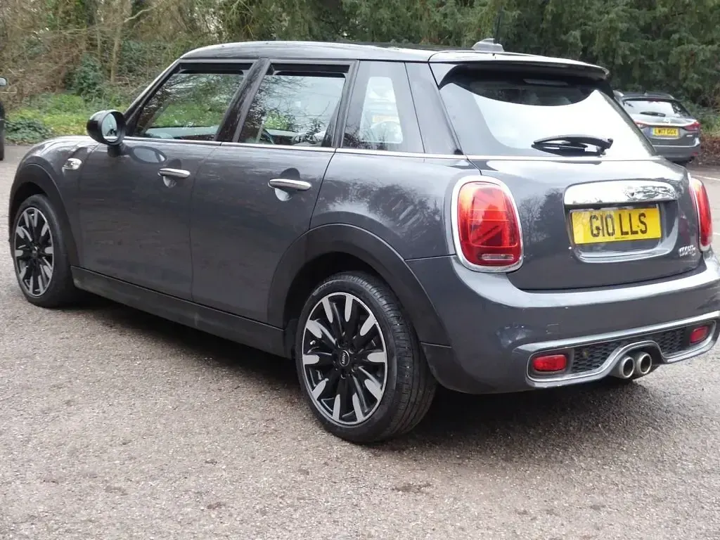 Gebraucht Mini Cooper S Exclusive 192 PS (141 kW) 2019 Grau Kleinwagen