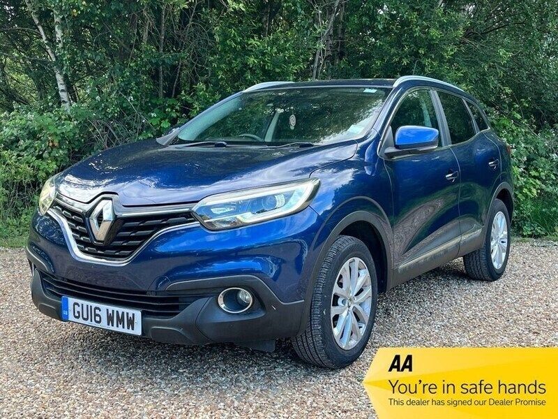 Blue Used 2016 Renault Kadjar Dynamique SUV | £6,150 (Fair price) - Image 1/4