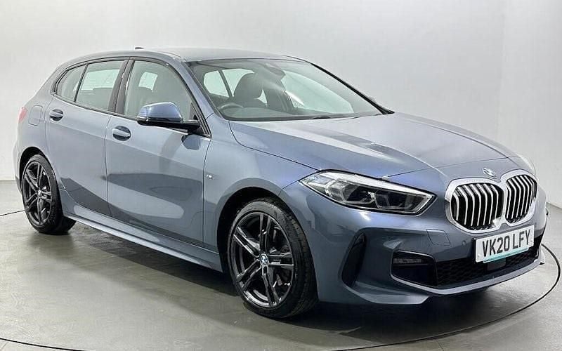 Begagnad BMW 118 M Sport 140 HK (102 kW) 2020 Halvkombi