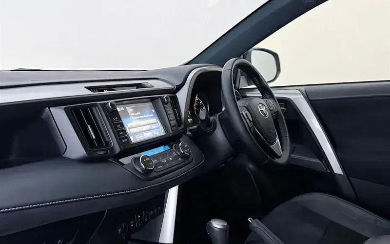 Used Toyota RAV4 Design 197 HP (144 kW) 2018 SUV