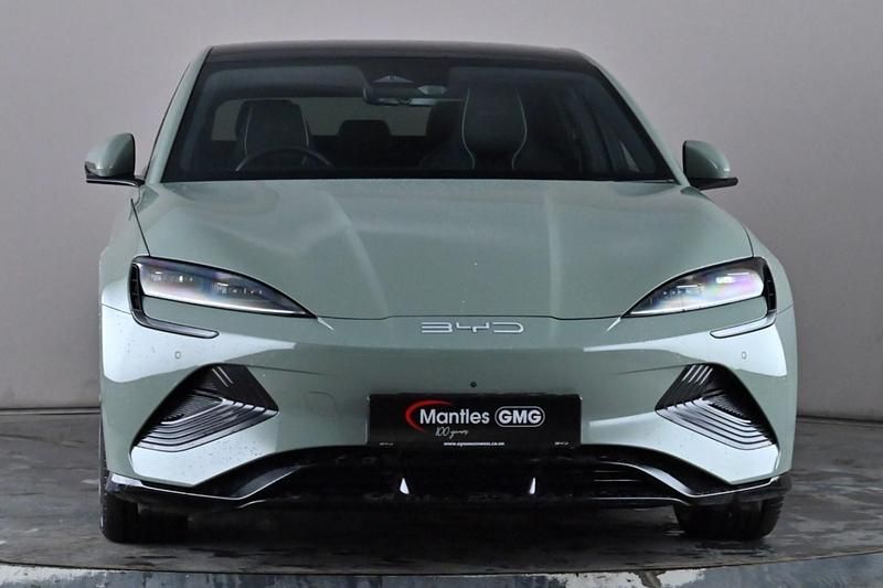 Used BYD Seal 389 kW (530 HP) 2025 Green Sedan