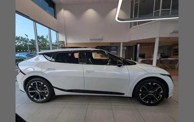 Used Kia EV6 GT-Line S 167 kW (228 HP) 2025 White pearl SUV