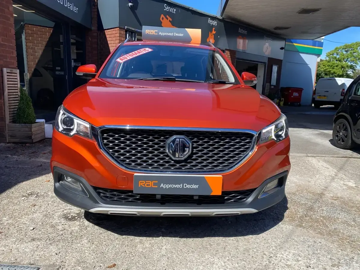 Used MG ZS Excite 111 HP (81 kW) 2019 Orange SUV