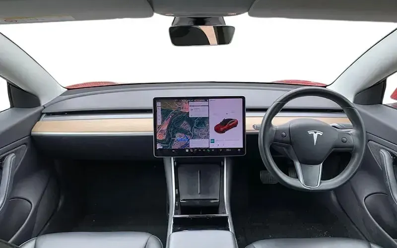 Used Tesla Model 3 Standard Range 180 kW (245 HP) 2021 Sedan