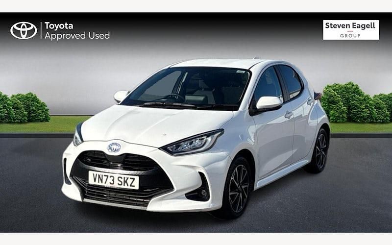 Used Toyota Yaris Hybrid Design 116 HP (85 kW) 2025 Hatchback