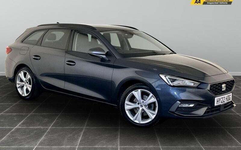 Used 2024 Seat Leon FR Estate | £9,995 (Good price) - Image 1/2