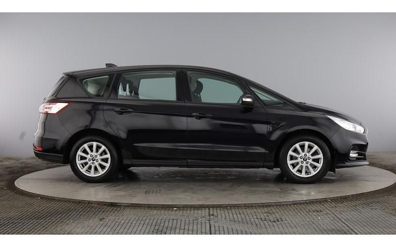 Used Ford S-MAX Zetec 150 HP (110 kW) 2019 MPV