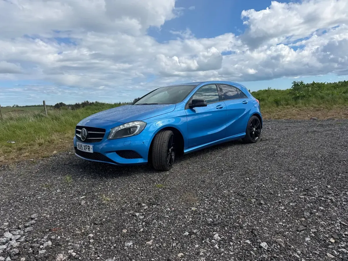 Used Mercedes A200 134 HP (98 kW) 2015 Blue Hatchback