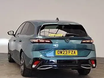 Used Peugeot 308 Allure 131 HP (96 kW) 2023 Blue Estate