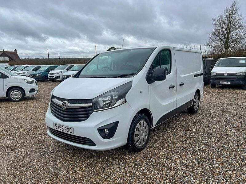 Used Vauxhall Vivaro Sportive 120 HP (88 kW) 2018 White MPV