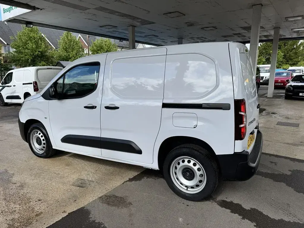 Used Citroën Berlingo 2024 White MPV