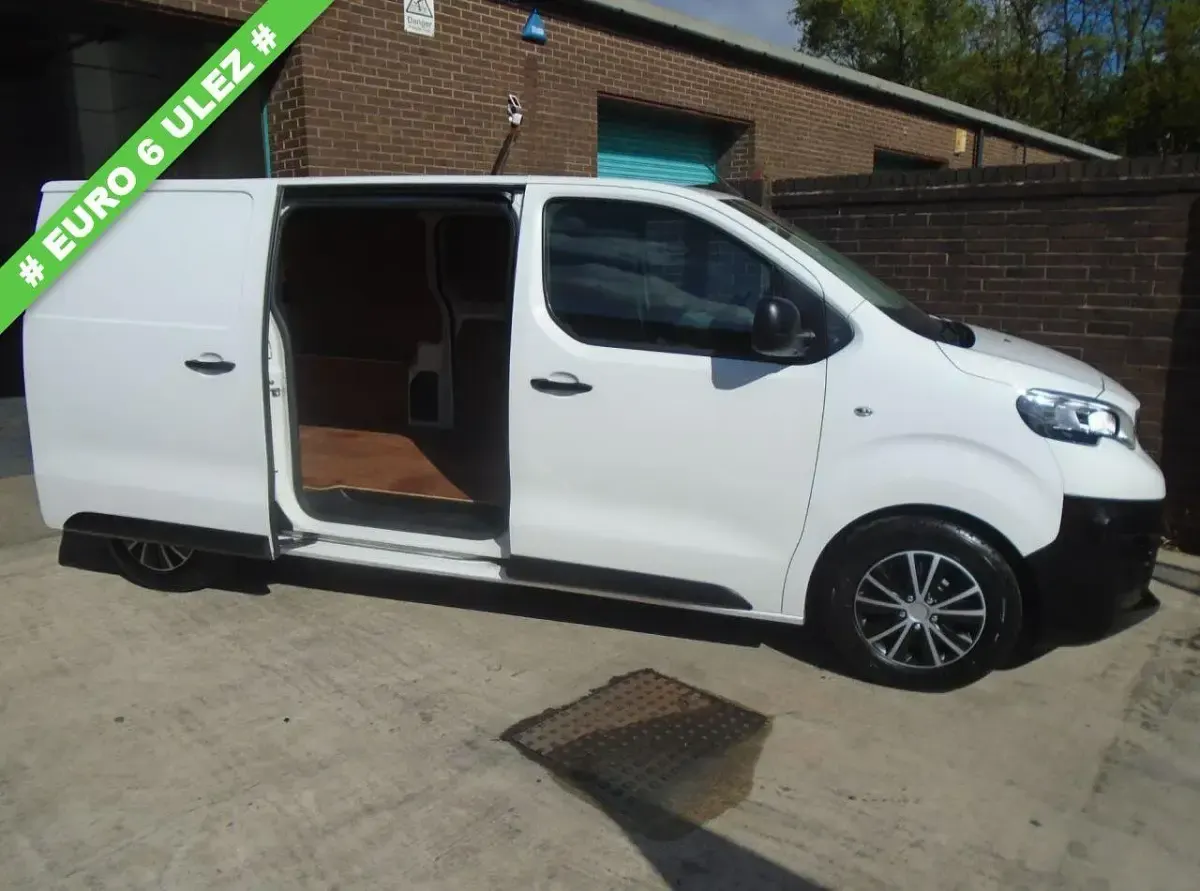 Used Peugeot Expert 2019 White Van