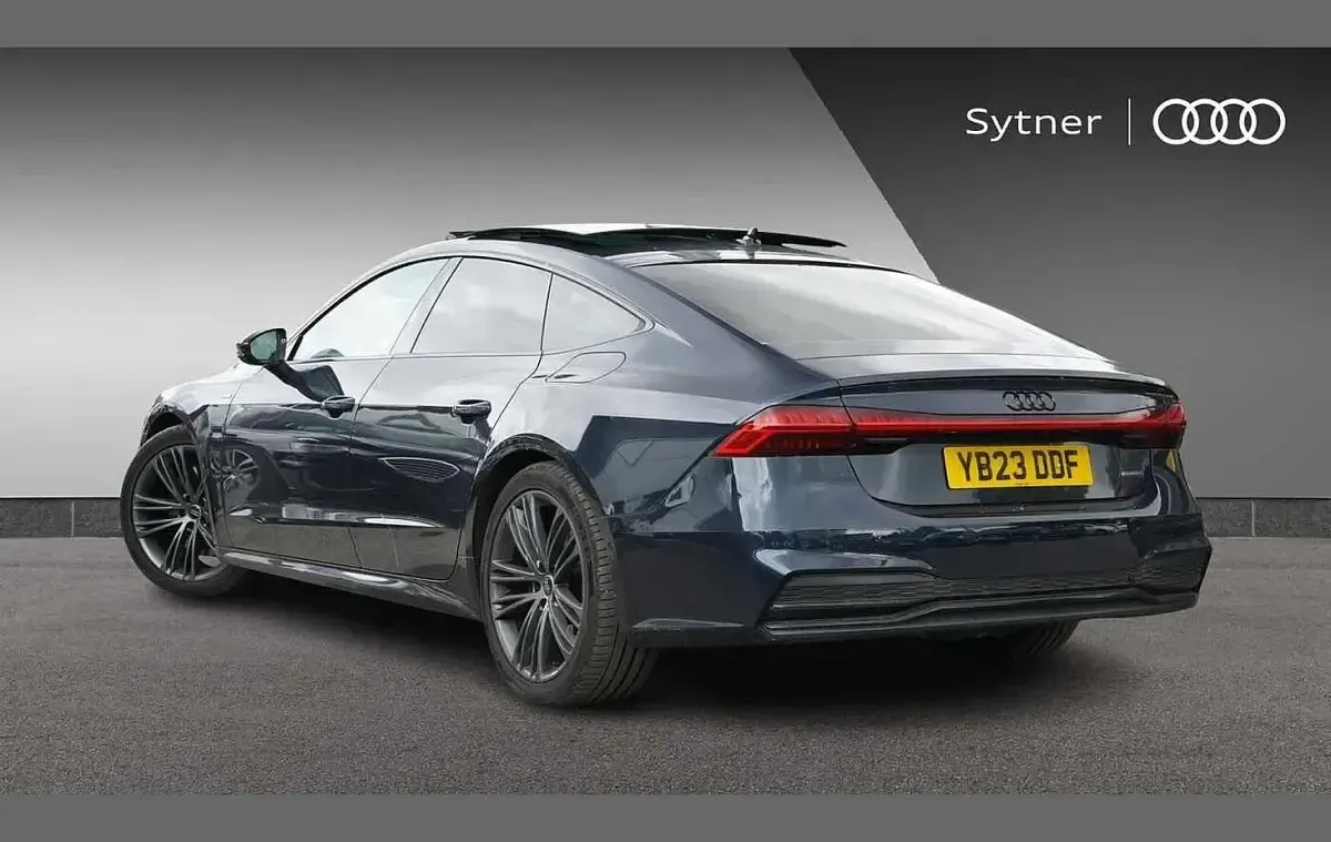 Used Audi A7 Advanced 295 HP (216 kW) 2023 Blue Sedan