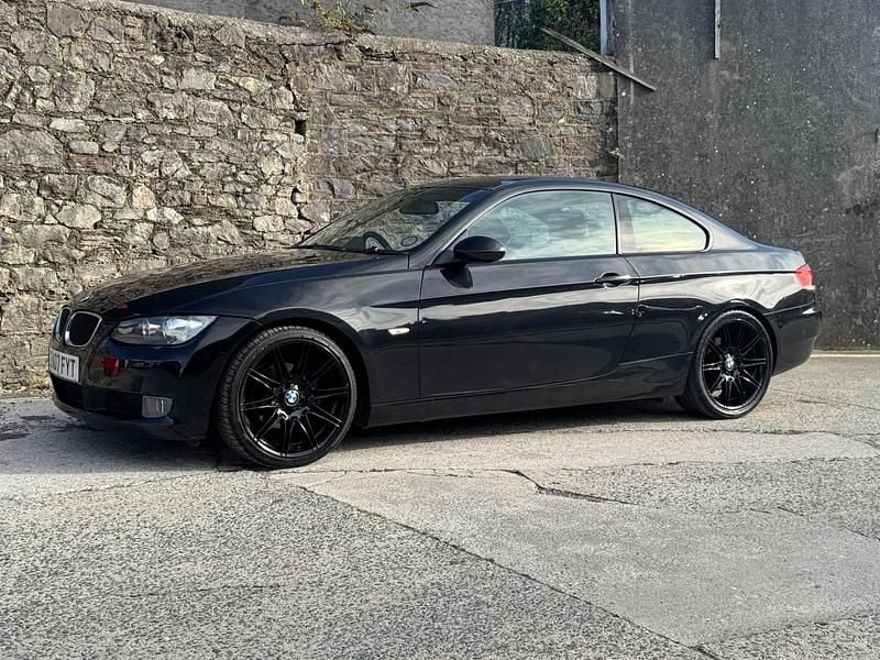 Black Used 2007 BMW 320 Coupe | £3,495 (Fair price) - Image 1/4