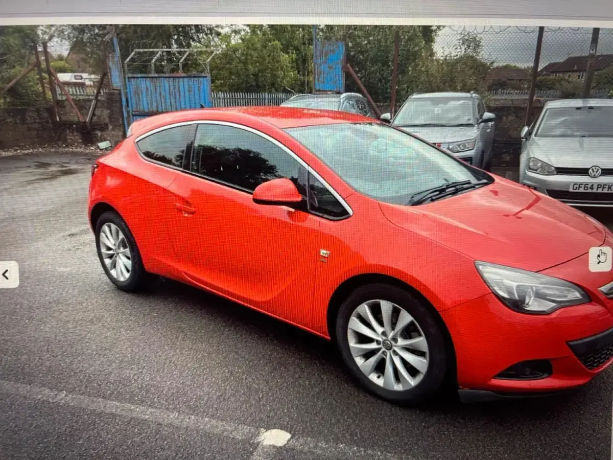 Used Vauxhall Astra GTC SRi 2013 Red Hatchback