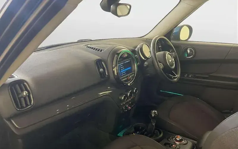 Used Mini Cooper Countryman Classic 136 HP (100 kW) 2019 Blue SUV