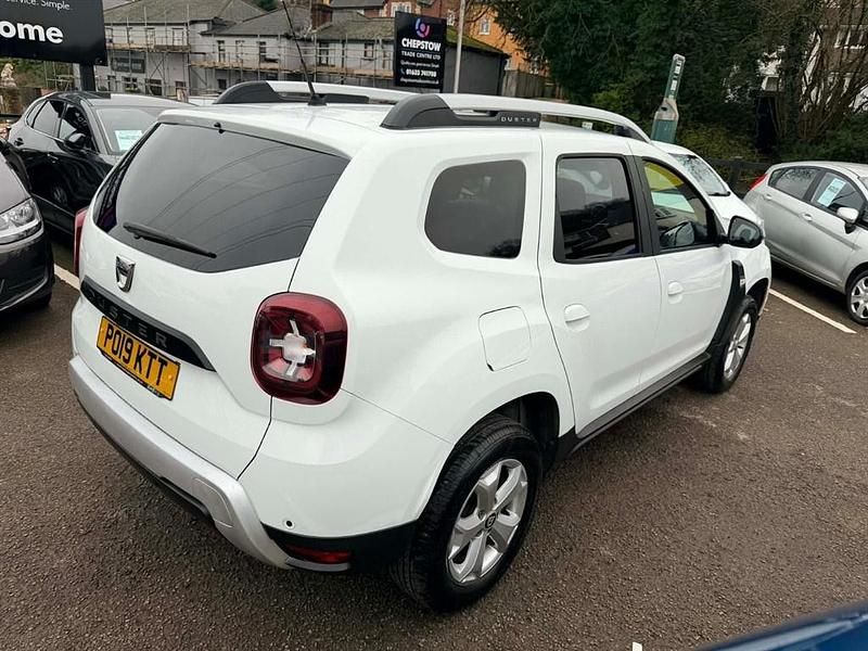 Second-hand Dacia Duster Comfort 115 CP (84 kW) 2019 Alb Hatchback