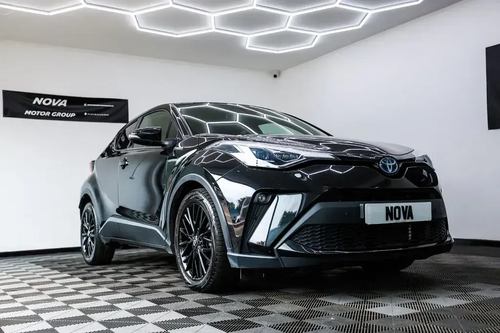 Used Toyota C-HR 184 HP (135 kW) 2021 Black SUV