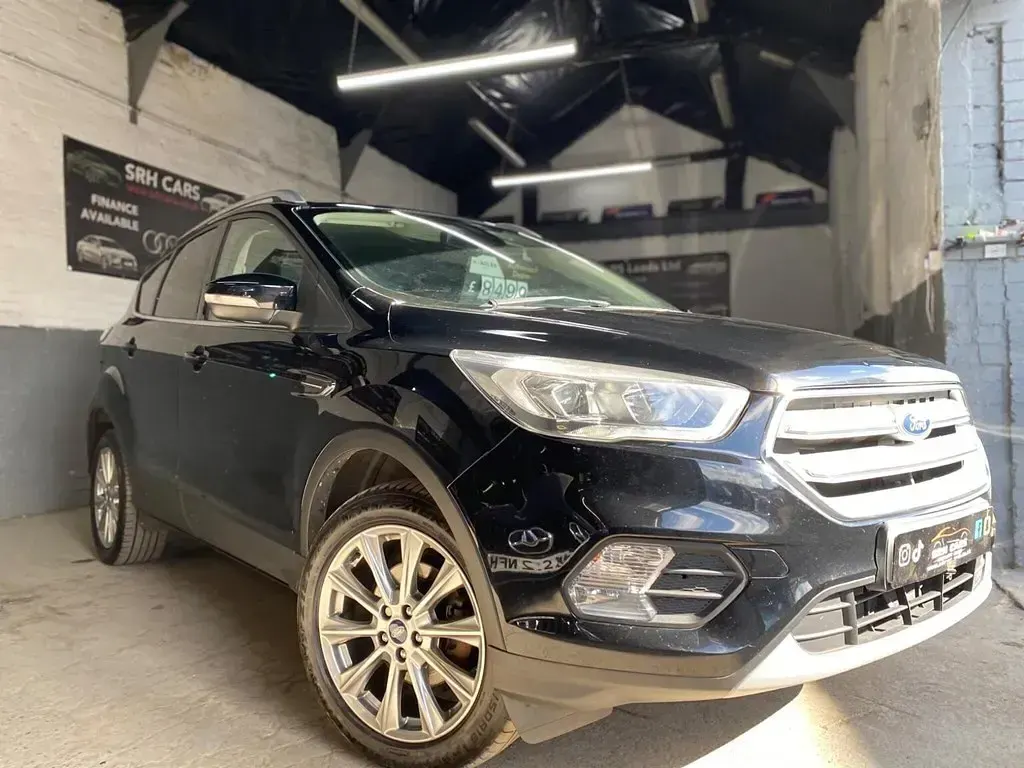 Used Ford Kuga Titanium 120 HP (88 kW) 2019 Black SUV