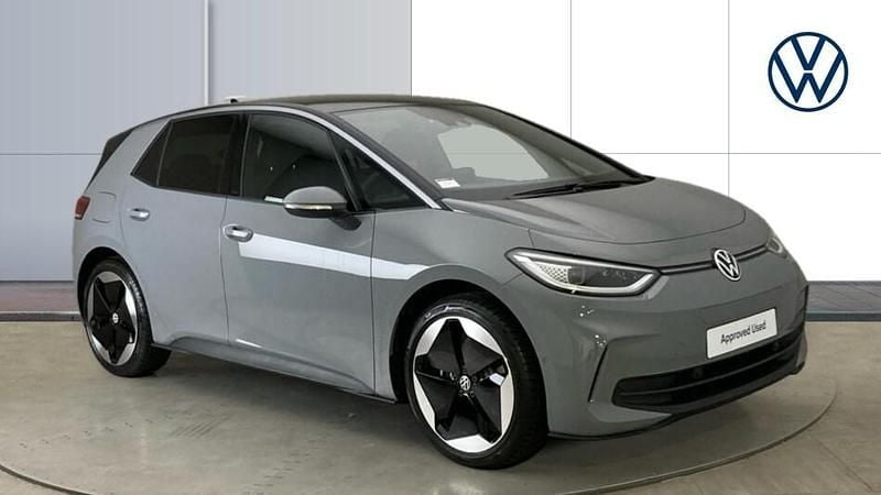 Grey Used 2025 VW ID.3 Pro Hatchback | £27,813 (A bit pricey) - Image 1/3