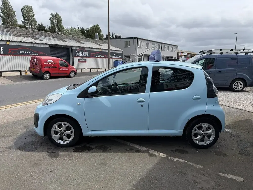 Used Citroën C1 68 HP (50 kW) 2014 Blue Hatchback