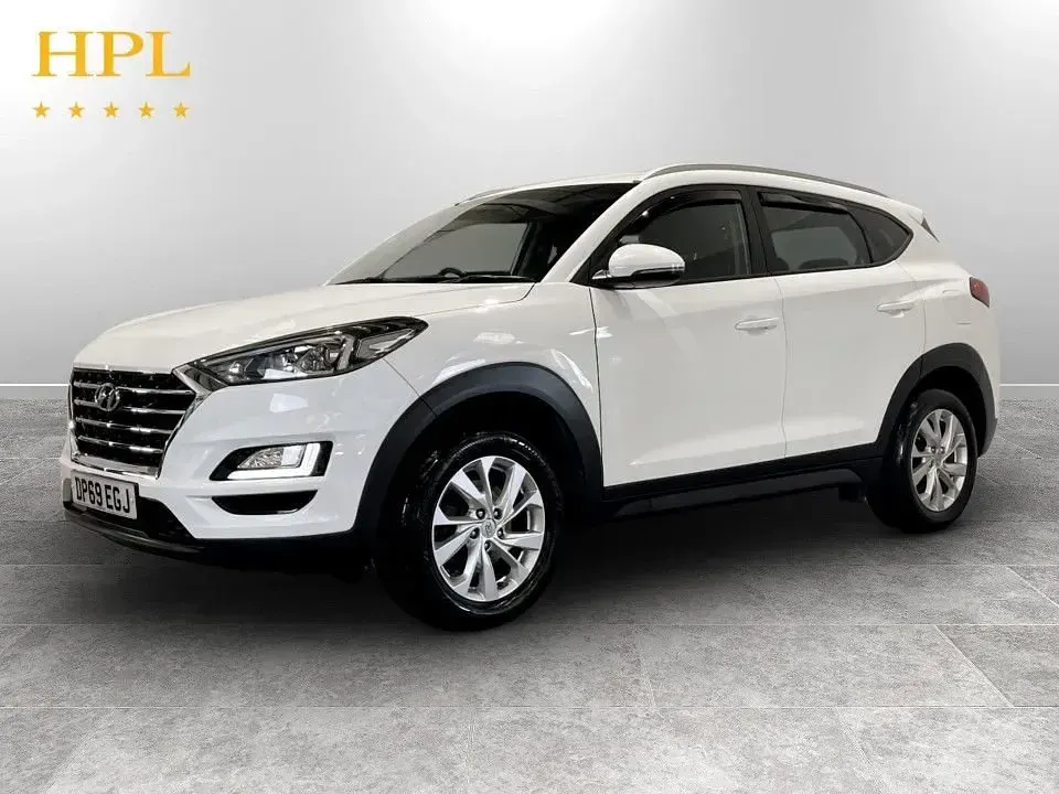 Used Hyundai Tucson SE 132 HP (97 kW) 2019 White SUV