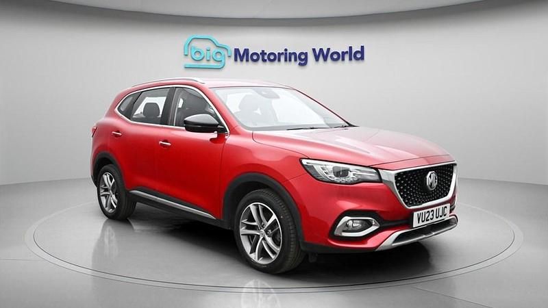 Used MG HS 2023 Red SUV