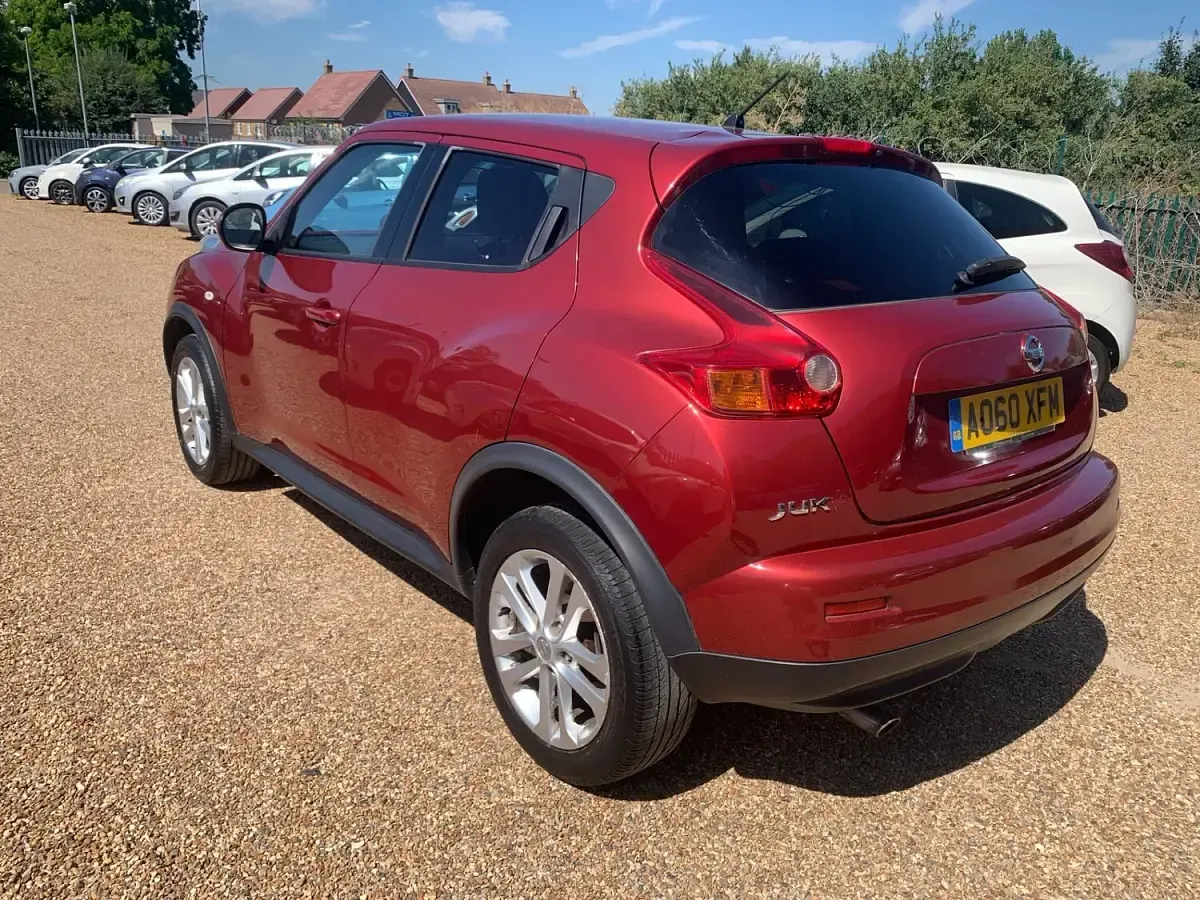 Used Nissan Juke Acenta 2010 Red SUV