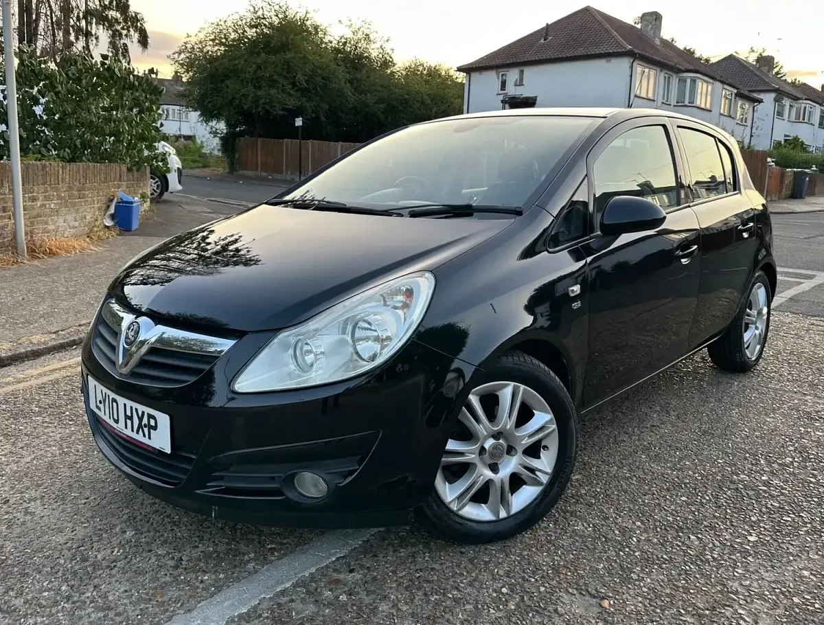 Used Vauxhall Corsa 100 HP (73 kW) 2010 Black Hatchback