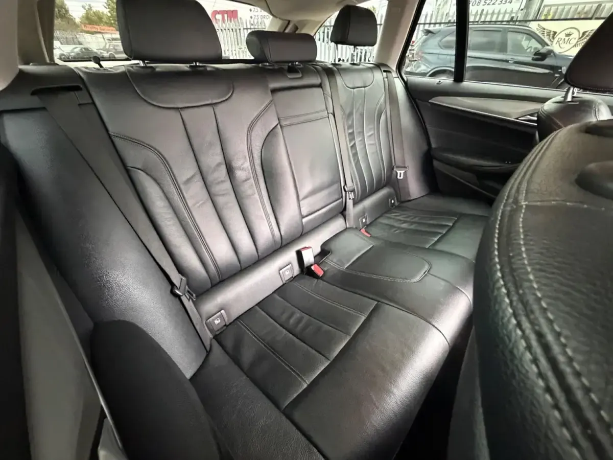 Begagnad BMW 530 Comfort Edition 2018 Silver Kombi
