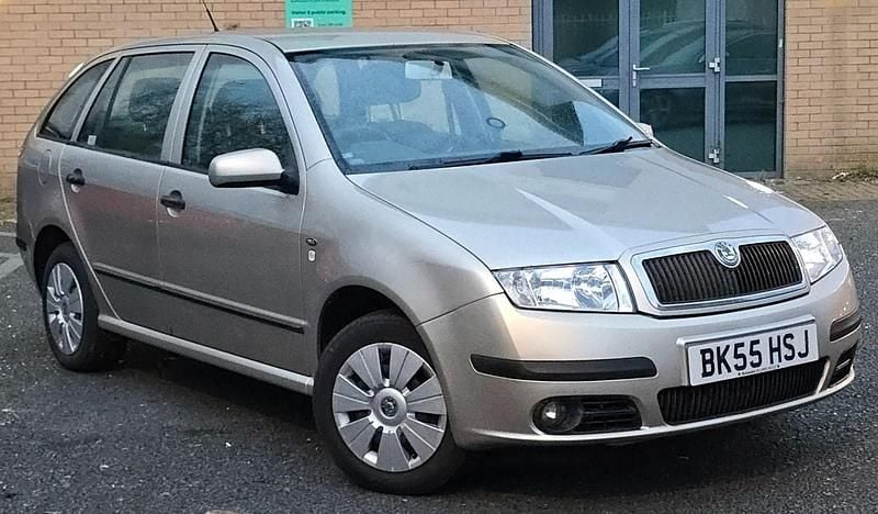 Used Skoda Fabia Ambiente 64 HP (47 kW) 2005 Beige Estate