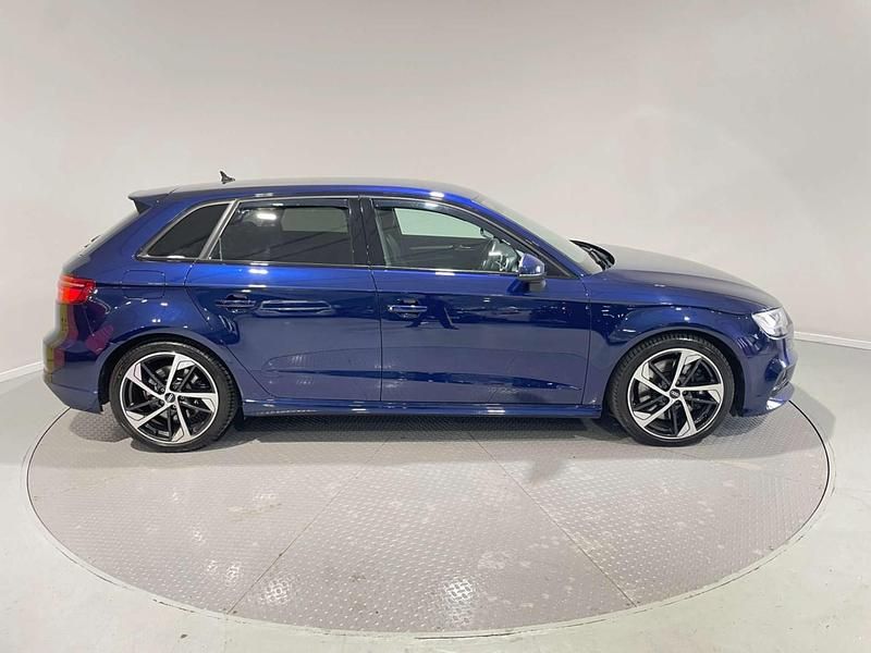 Begagnad Audi S3 Sportback Black Edition 2019 Blå Halvkombi