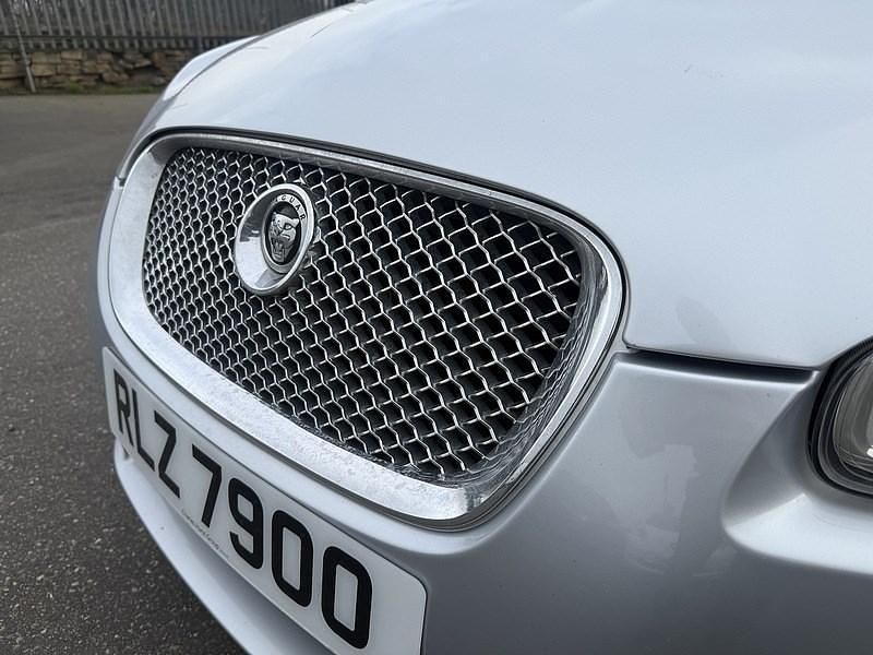 Used Jaguar XF Luxury 271 HP (199 kW) 2009 Silver Sedan