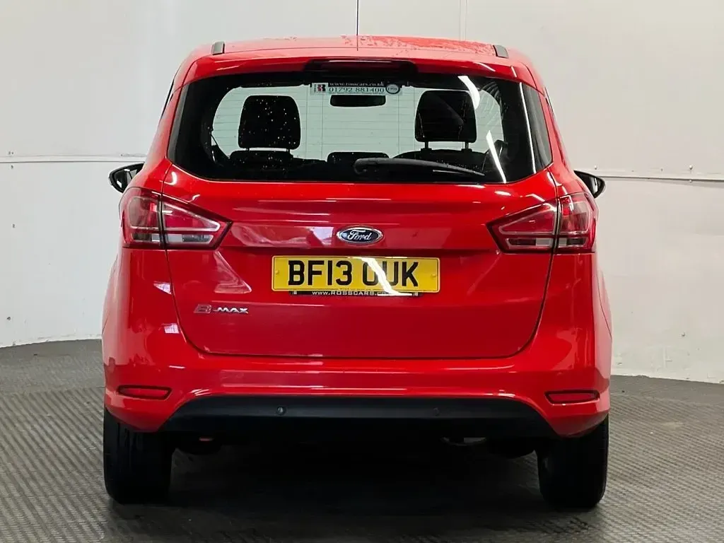 Used Ford B-MAX Zetec 90 HP (66 kW) 2013 Red MPV