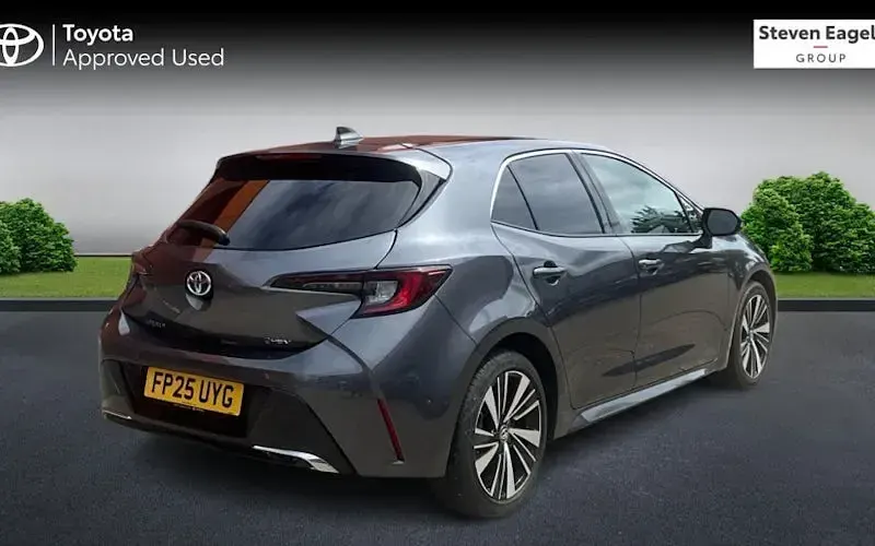Used Toyota Corolla Design 140 HP (102 kW) 2026 Hatchback