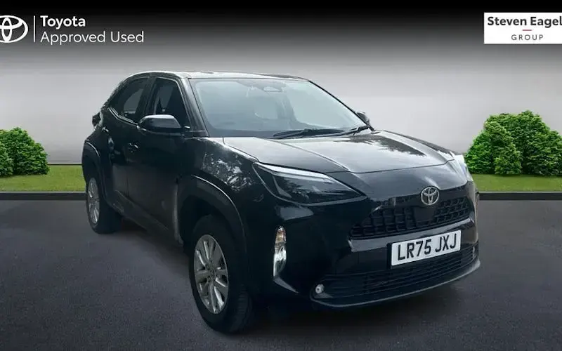 Used Toyota Yaris Cross 116 HP (85 kW) 2025 SUV