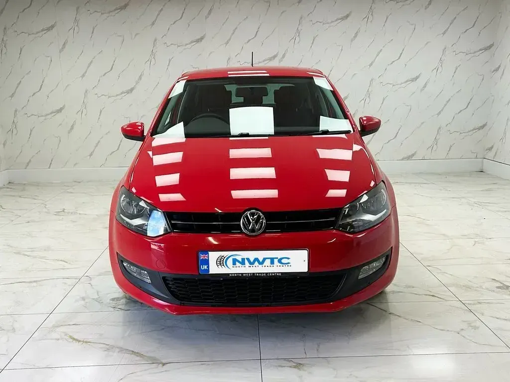 Used VW Polo Match 75 HP (55 kW) 2013 Red Hatchback