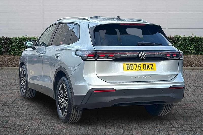 Used VW Tiguan Match 2025 Oyster silver SUV