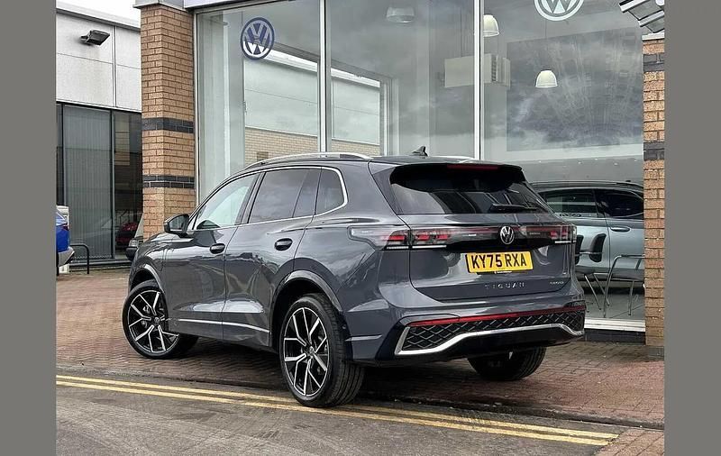 Used VW Tiguan R-line 272 HP (200 kW) 2025 Grey SUV