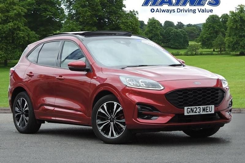 Used Ford Kuga ST-Line X 150 HP (110 kW) 2023 Red SUV