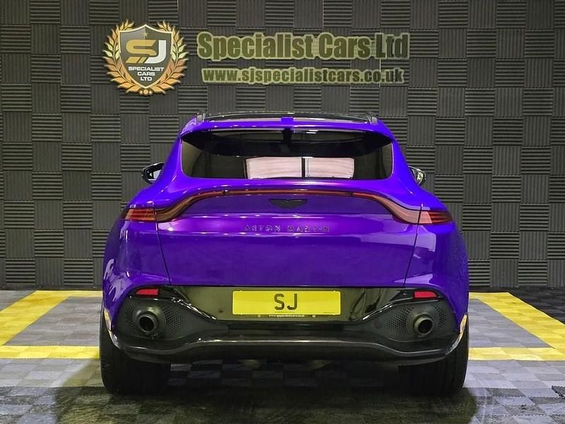 Used Aston Martin DBX 550 HP (404 kW) 2020 Black SUV