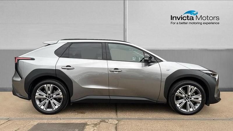 Used Subaru Solterra 160 kW (218 HP) 2023 Silver SUV