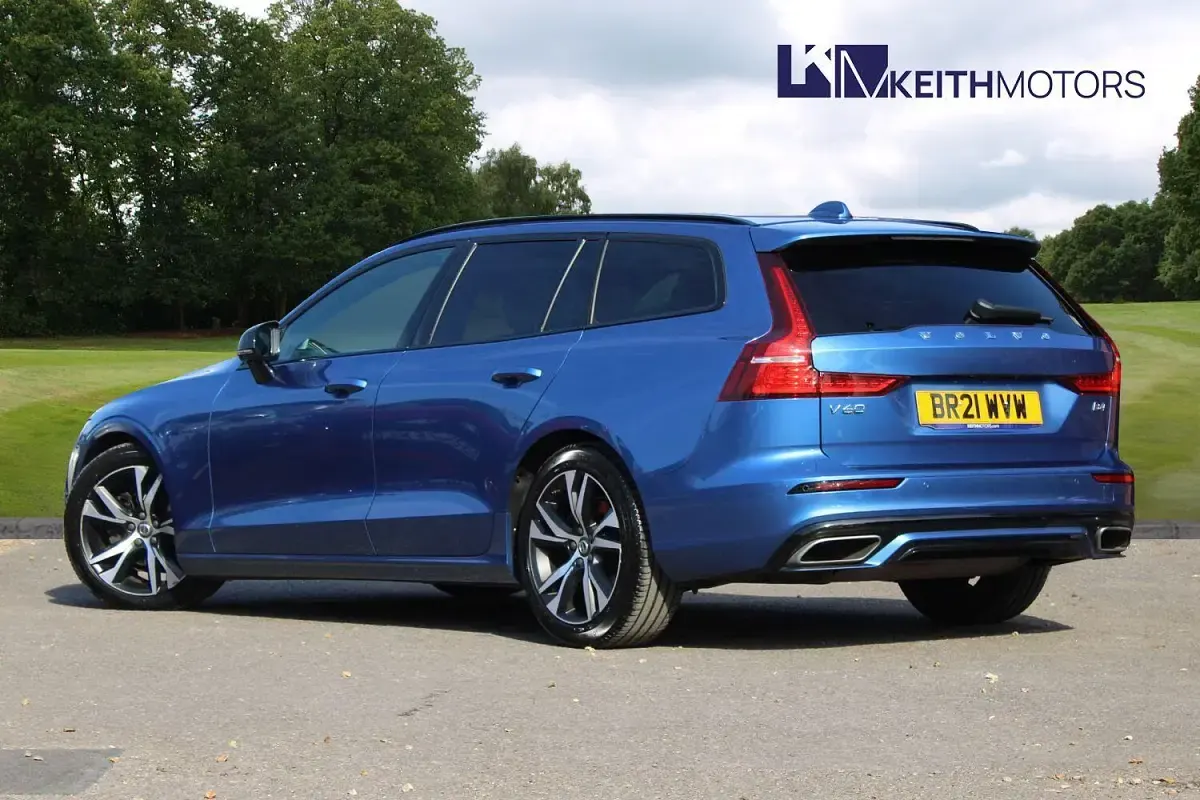 Used Volvo V60 R-Design 2021 Blue Estate